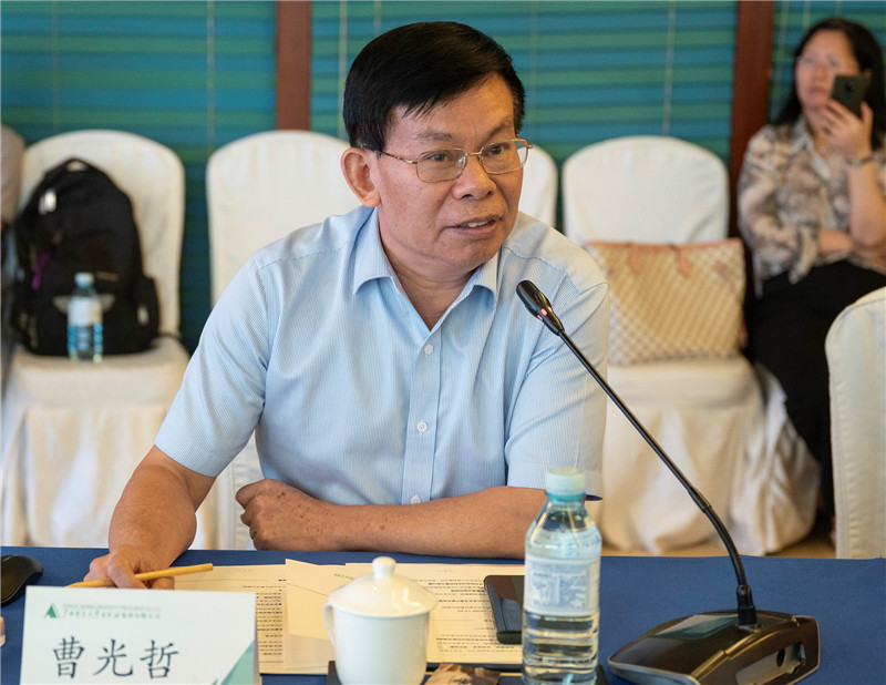 18 廣西師范大學(xué)出版社集團首席編輯曹光哲作專題發(fā)言（李顯楊 攝）.jpg