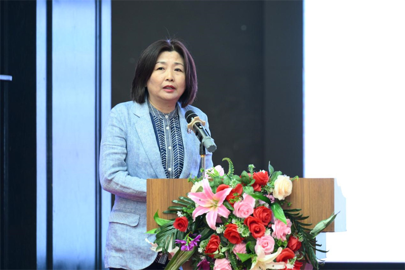 人民美術(shù)出版社副總編輯王遠(yuǎn)發(fā)表講話.jpg
