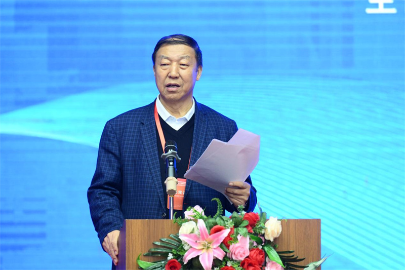 中華出版促進(jìn)會文化出版合作國際事務(wù)工作委員會主任委員李大偉擔(dān)任主持.jpg