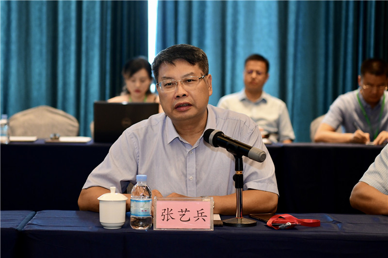 廣西師大出版社集團(tuán)黨委書記、董事長張藝兵發(fā)言.jpg