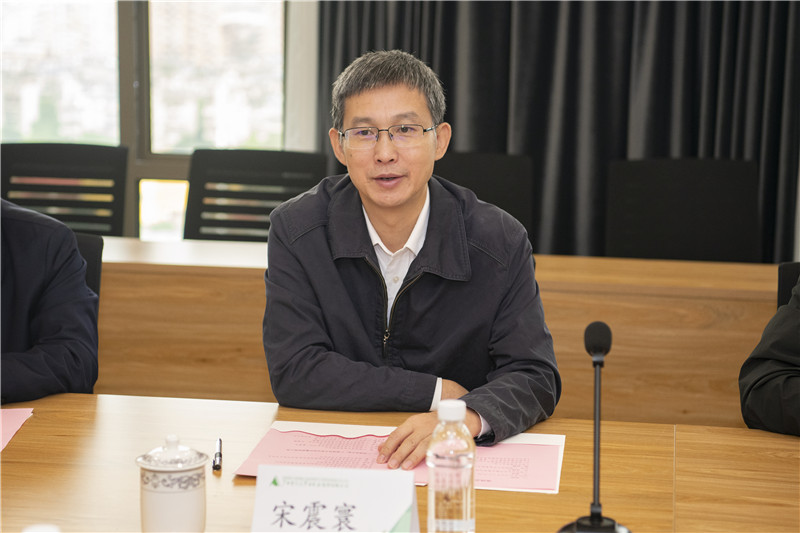 自治區(qū)黨委宣傳部副部長宋震寰作指導(dǎo)講話.jpg