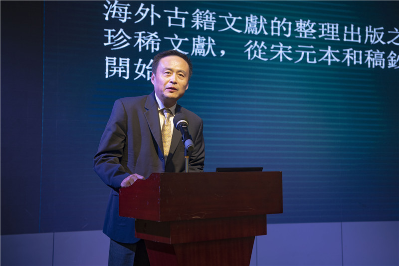 美國加州大學(xué)伯克利分校東亞圖書館館長、大學(xué)圖書館副館長周欣平（李顯楊 攝）.jpg